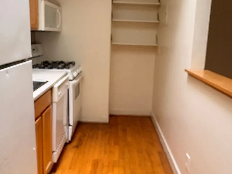 17 W. Preston St — Photo 9