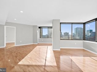 202 W Rittenhouse Sq #1704, Philadelphia, PA 19103