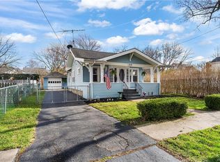 315 Chestnut St, Lockport, NY 14094