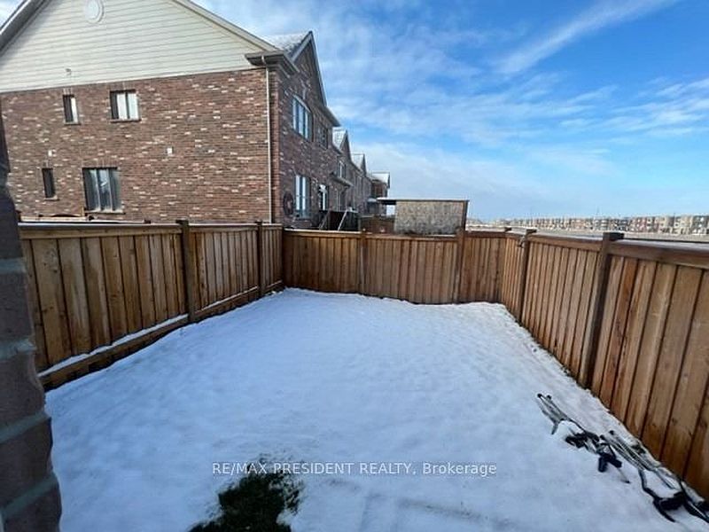 Brampton Townhouse for rent - 3 Bedrooms — photo 24