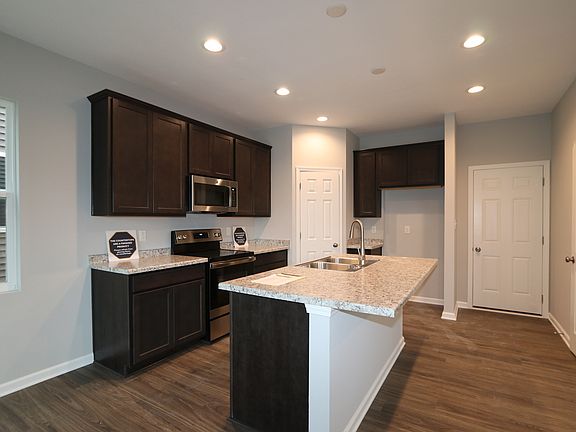 4th image of 6032 Medina Spirit Dr