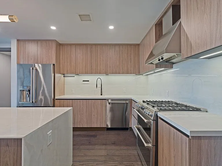 8701 Churchill Rd #502 — Photo 4
