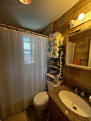 Rented by R New York