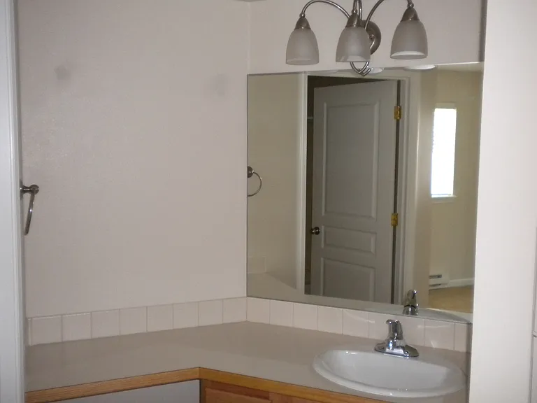 2946 Matt Dr — Photo 4