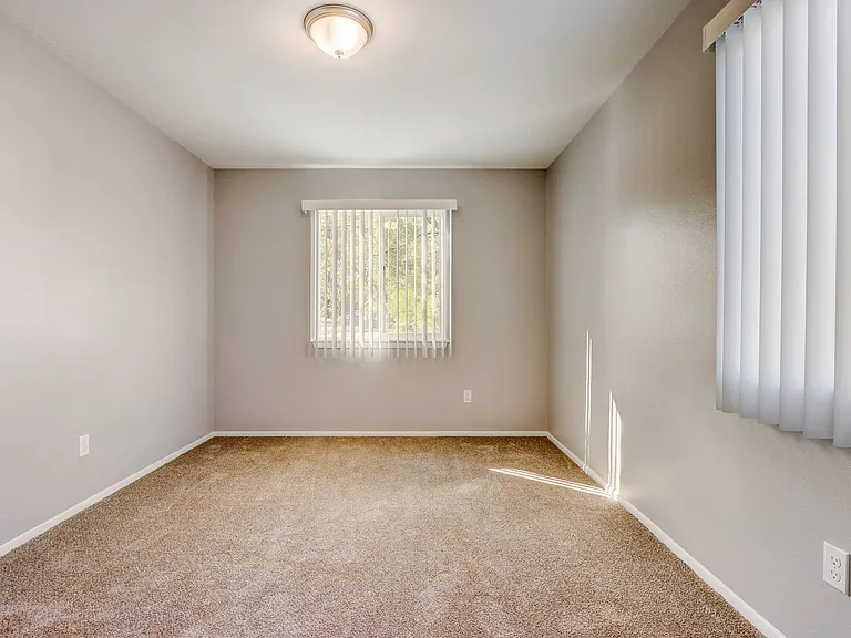 6306 W Lakefield Dr — Photo 13