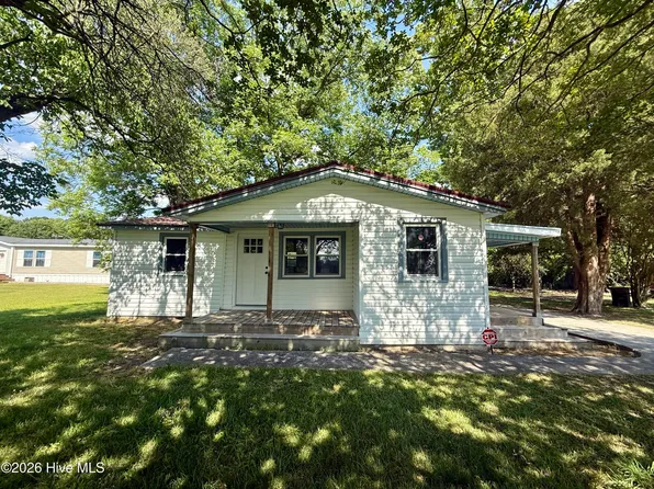 9936 Hobbton Highway, Clinton, NC 28328