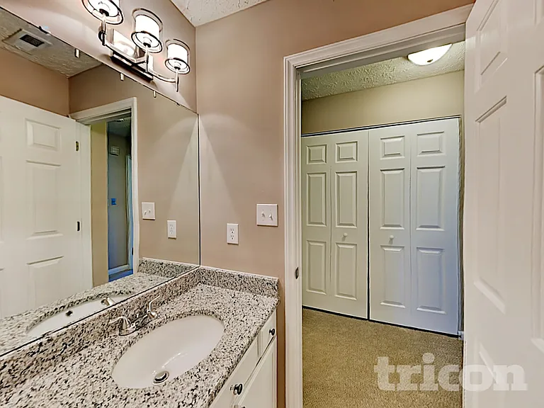 3328 Neptune Dr — Photo 18