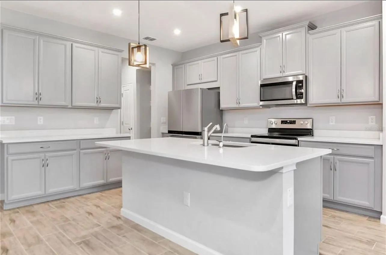 3 bed, 1680 sqft, $2,350 — Photo 2