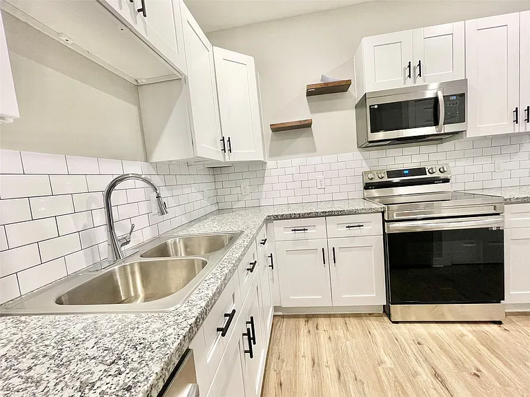 10317 Lake Rd #4A — Photo 7