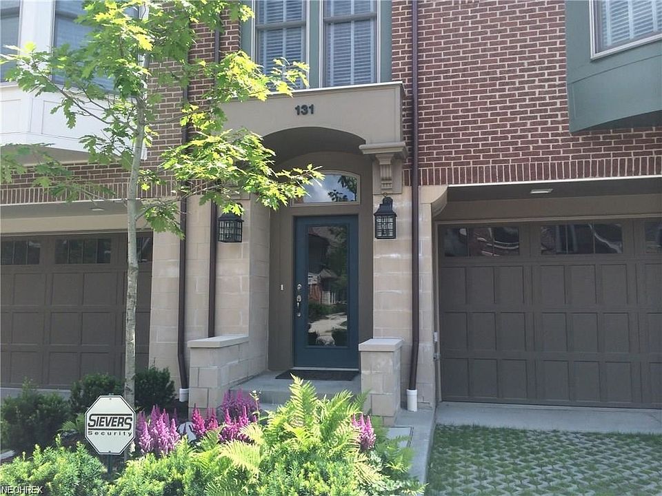1st image of 131 Vine St #51
