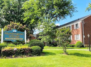 399 W Main St APT 118B, Huntington, NY 11743