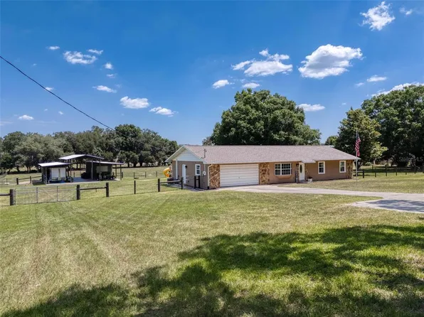 16520 Spring Valley Rd, Dade City, FL 33523
