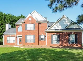 100 Brookcrest Ct, Fayetteville, GA 30215