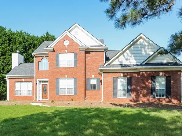 100 Brookcrest Ct, Fayetteville, GA 30215