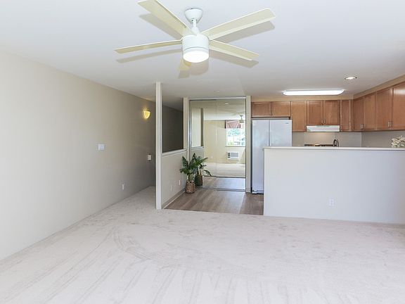 3rd image of 7150 Hawaii Kai Dr APT 195