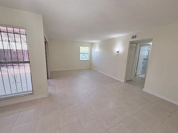 3rd image of 10861 NW 7th St APT 11-19