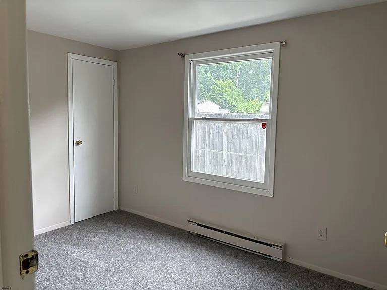 409 Spruce Ave — Photo 7