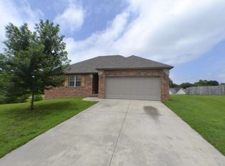 4059 W Madison Pl, Springfield, MO 65802