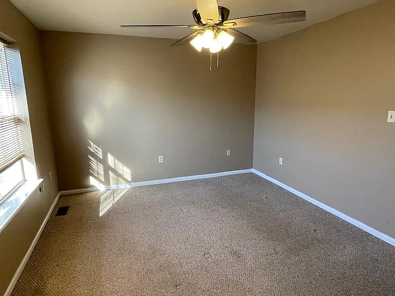 19 Beaver Run Dr — Photo 6