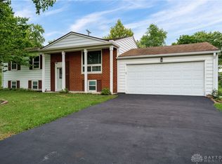 6105 Rivercliff Ln, Dayton, OH