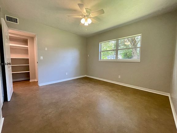 4th image of 1506 NE 28th Ave