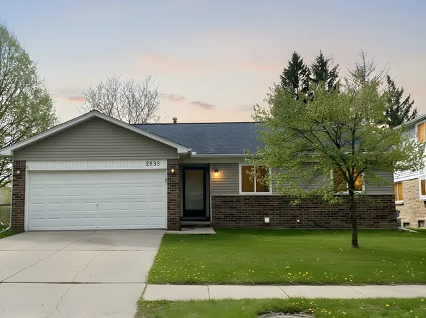 2838 Continental Dr, Troy, MI 48083