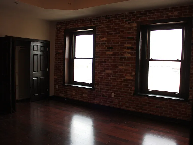 Tennison Lofts — Photo 13