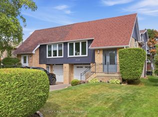 2506 Cobbinshaw Cir, Mississauga, ON L5N2G3