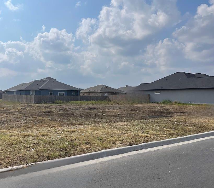 1st image of 8713 Sandpiper Dr #19