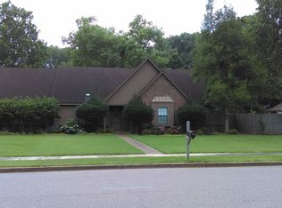 7755 River Bend Dr, Germantown, TN 38138