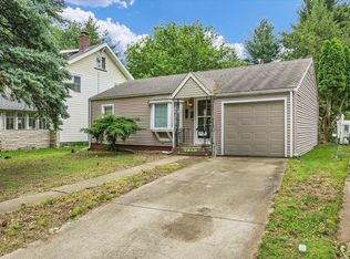 1709 W Park Ave, Champaign, IL