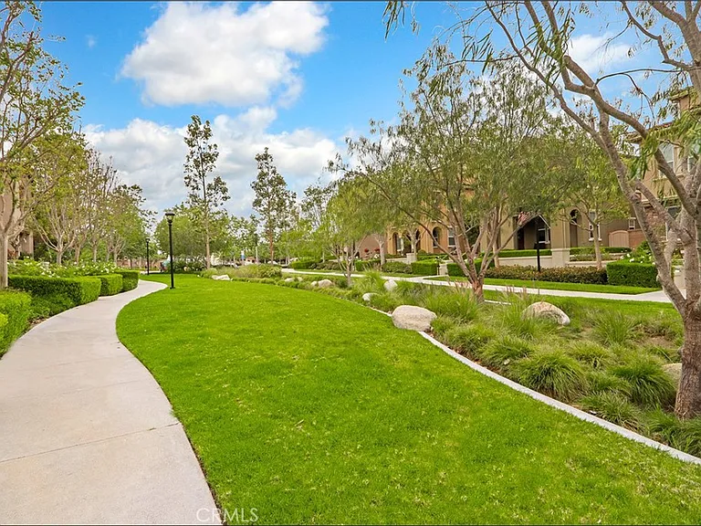 21 Rincon Way — Photo 36