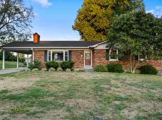 1221 Paula Dr, Richmond, KY 40475