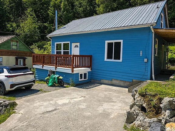 2nd image of 620 Cardiac Climb Rd