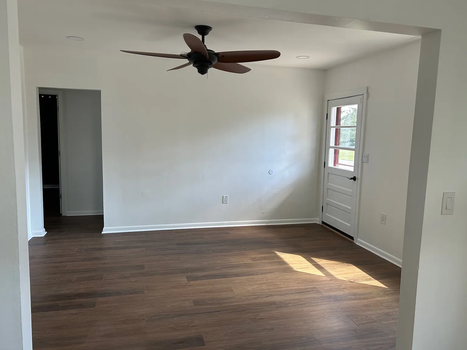 3 bed, 1583 sqft, $2,400 — Photo 3