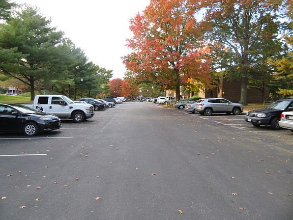 4th image of 5 Silverwood Cir APT 5