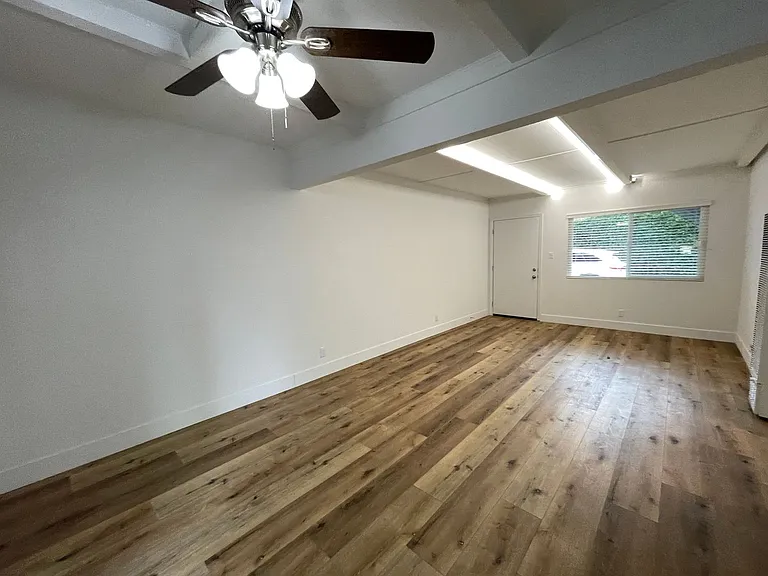 14410 Valerio St — Photo 13