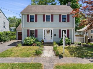 7 Crane Rd, Milton, MA 02186