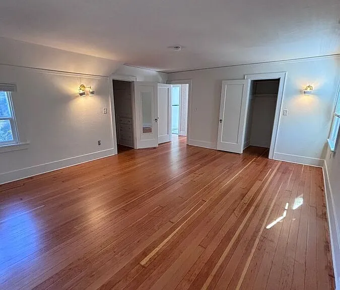 7802 Roosevelt Way NE — Photo 12