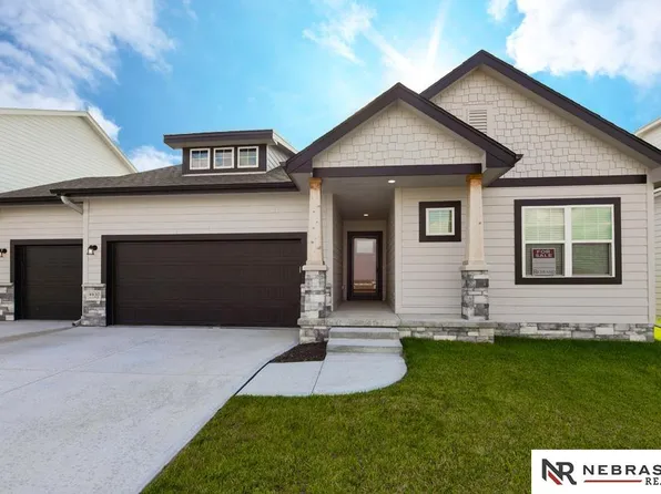 4430 S 213th St, Elkhorn, NE 68022