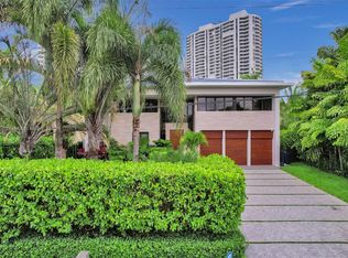 219 Holiday Dr, Hallandale, FL 33009