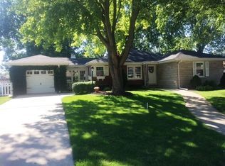 15934 Parkside Ave, South Holland, IL 60473
