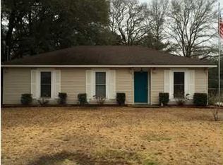 115 Northgate Dr S, Satsuma, AL 36572