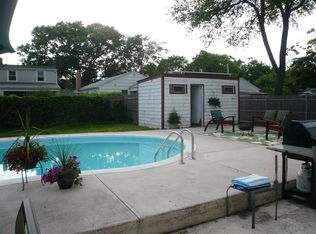 94 Brookdale Blvd, Pawtucket, RI 02861