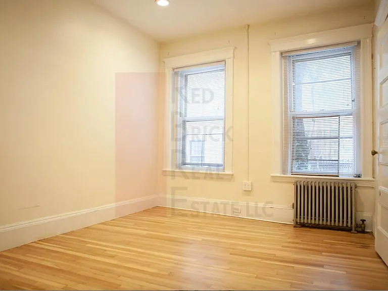74 Phillips St #1 — Photo 2