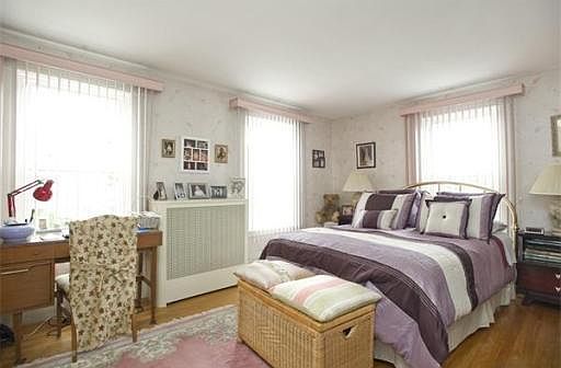 bedroom1