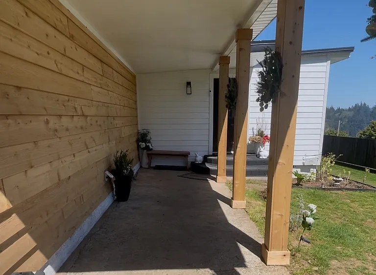 1398 Oregon Ave — Photo 8