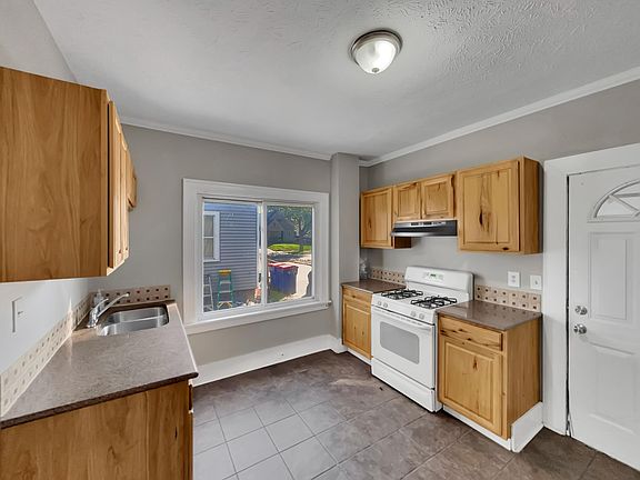 5th image of 418 Griggs St SE