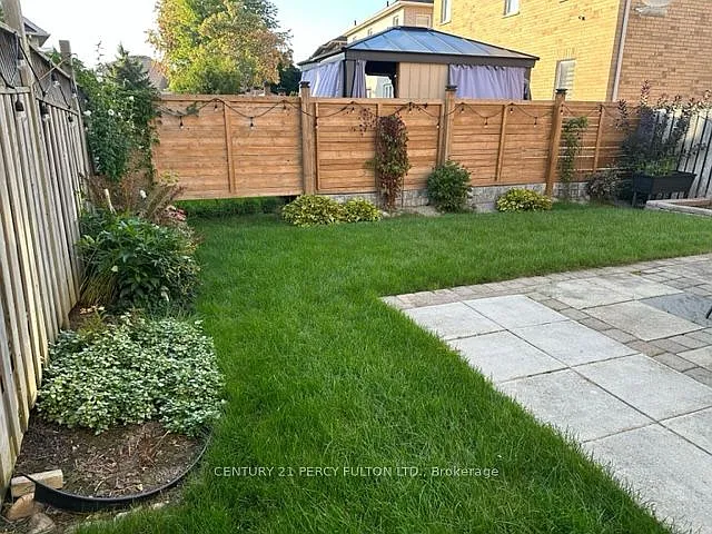 5 Hillpath Cres — Photo 8