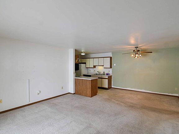 2nd image of 3121 13th Ln Unit 6C